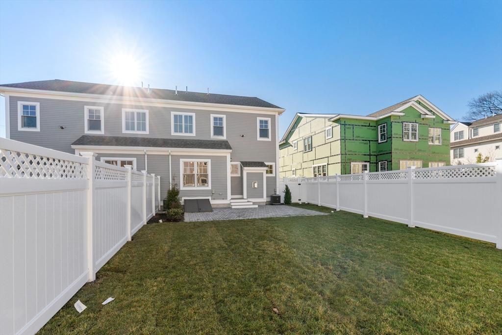 123 Farwell Street # 123