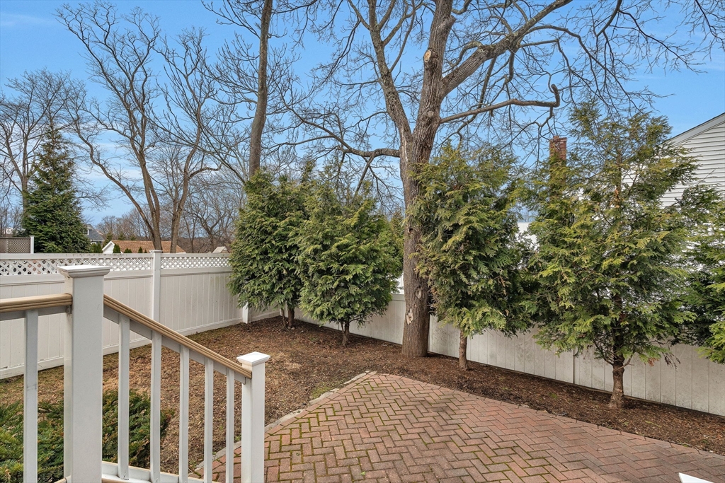 385 Hillside Ave # 385