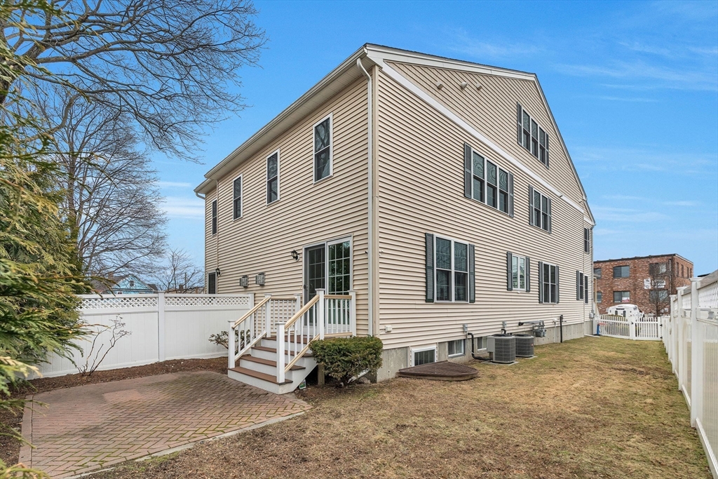 385 Hillside Ave # 385