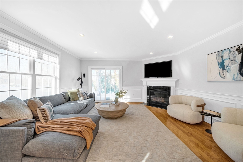 385 Hillside Ave # 385