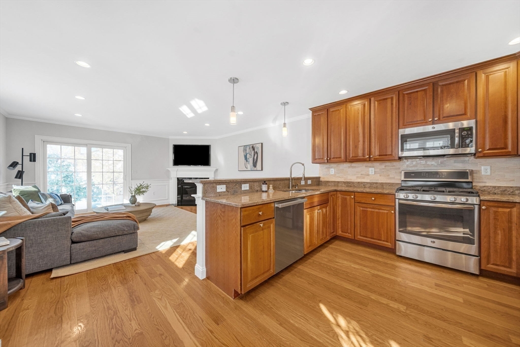 385 Hillside Ave # 385