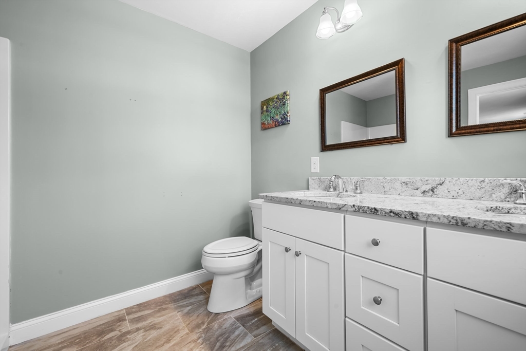 65 Edgemere Blvd # 65
