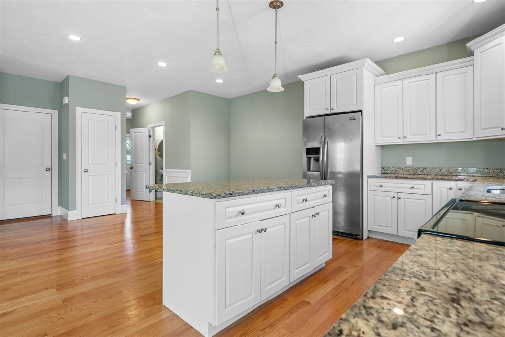 65 Edgemere Blvd # 65