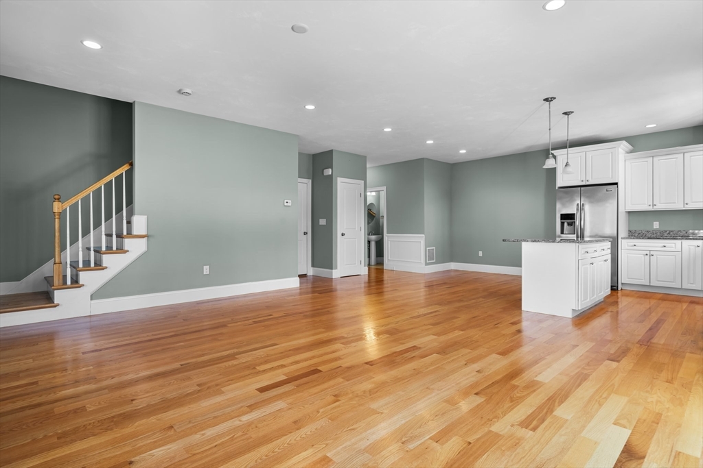 65 Edgemere Blvd # 65
