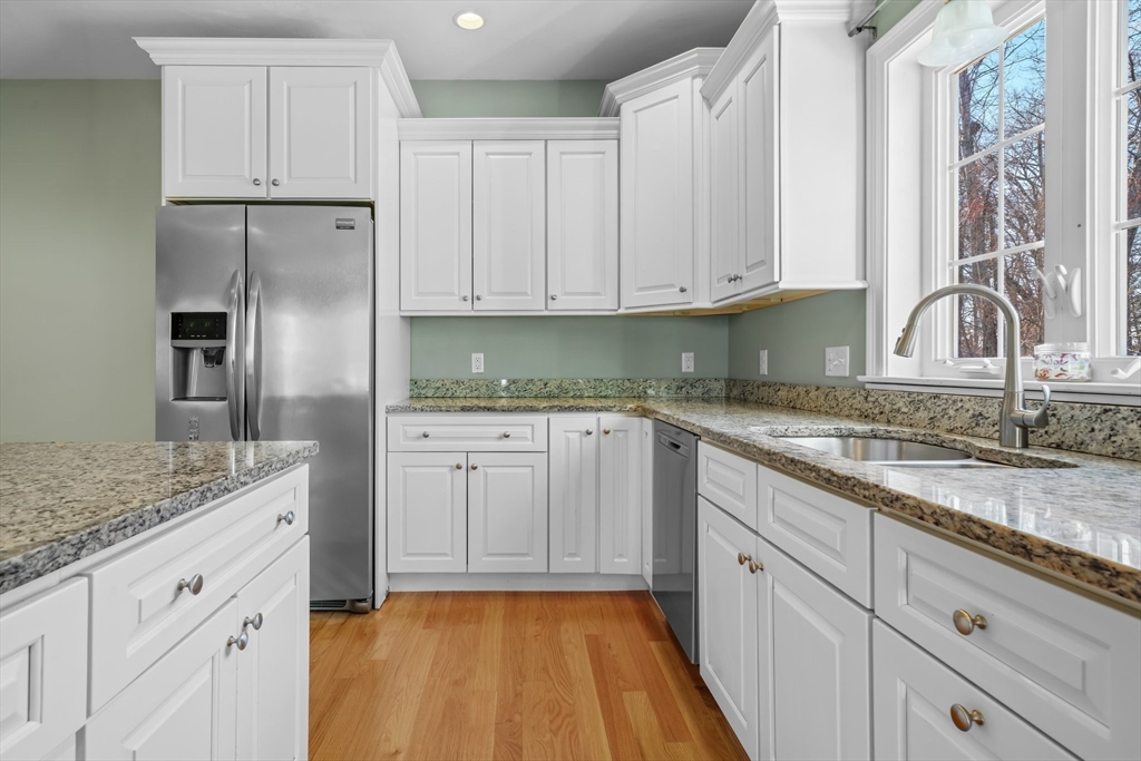 65 Edgemere Blvd # 65