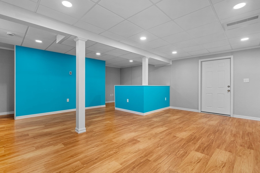 65 Edgemere Blvd # 65