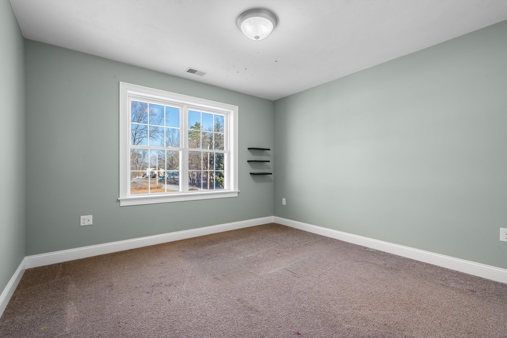 65 Edgemere Blvd # 65
