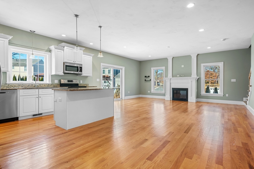 65 Edgemere Blvd # 65