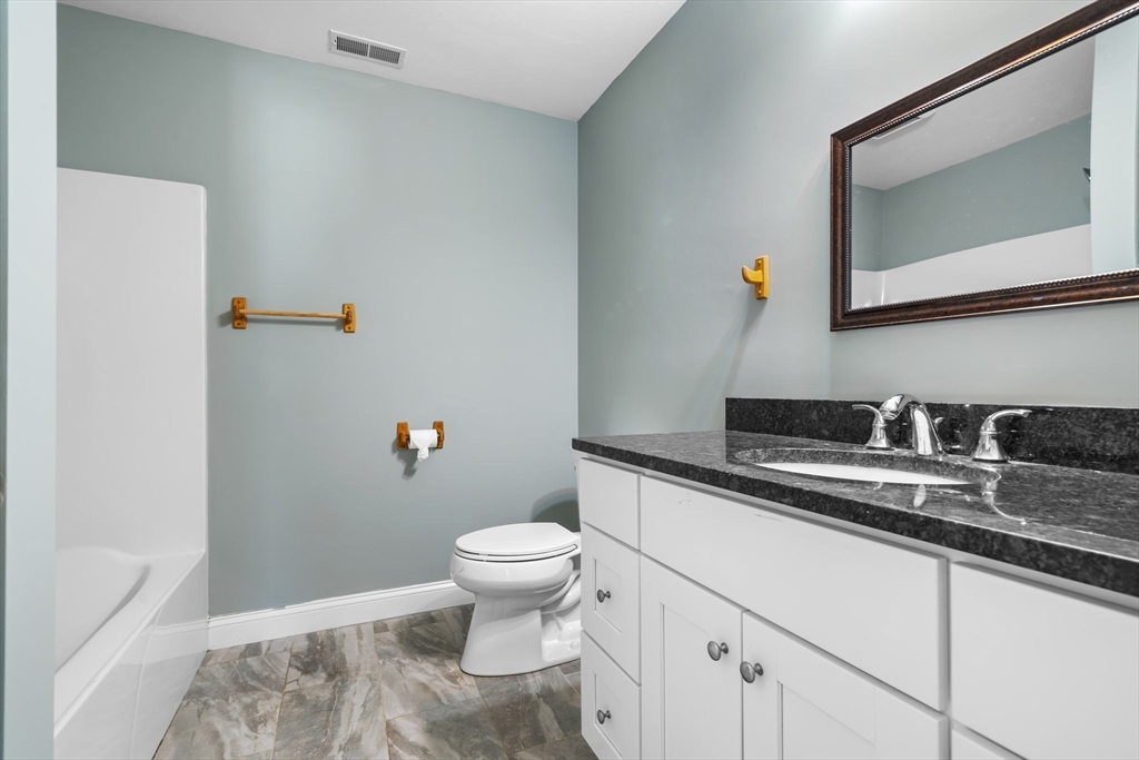 65 Edgemere Blvd # 65