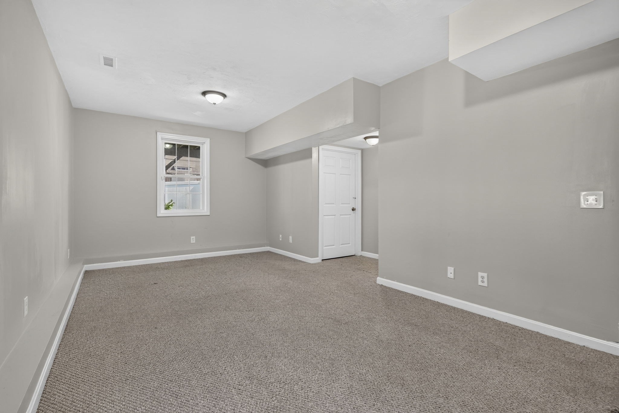 103 Commonwealth Ave