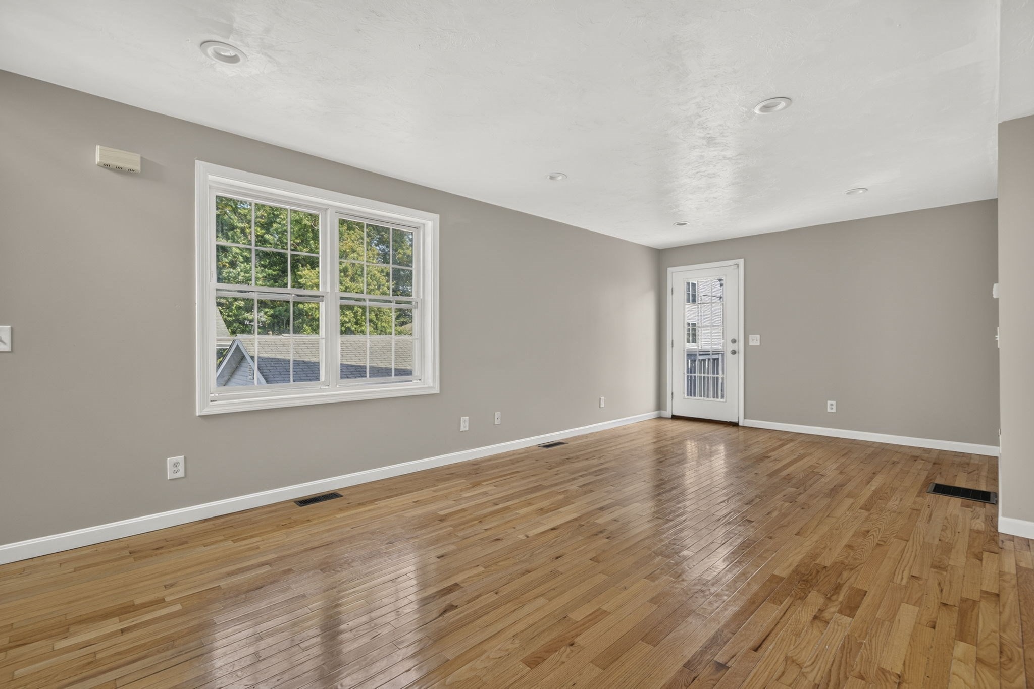 103 Commonwealth Ave