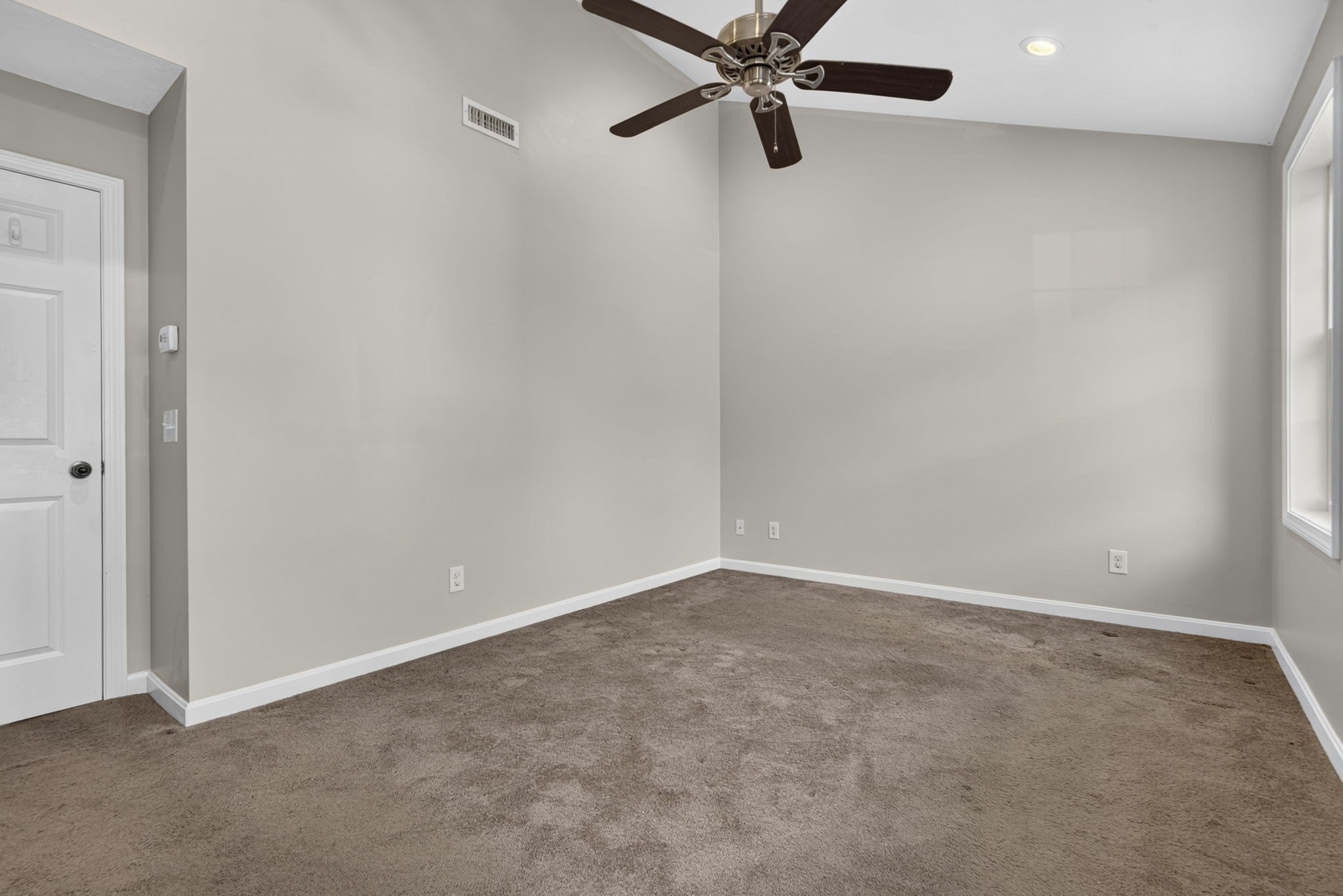 103 Commonwealth Ave