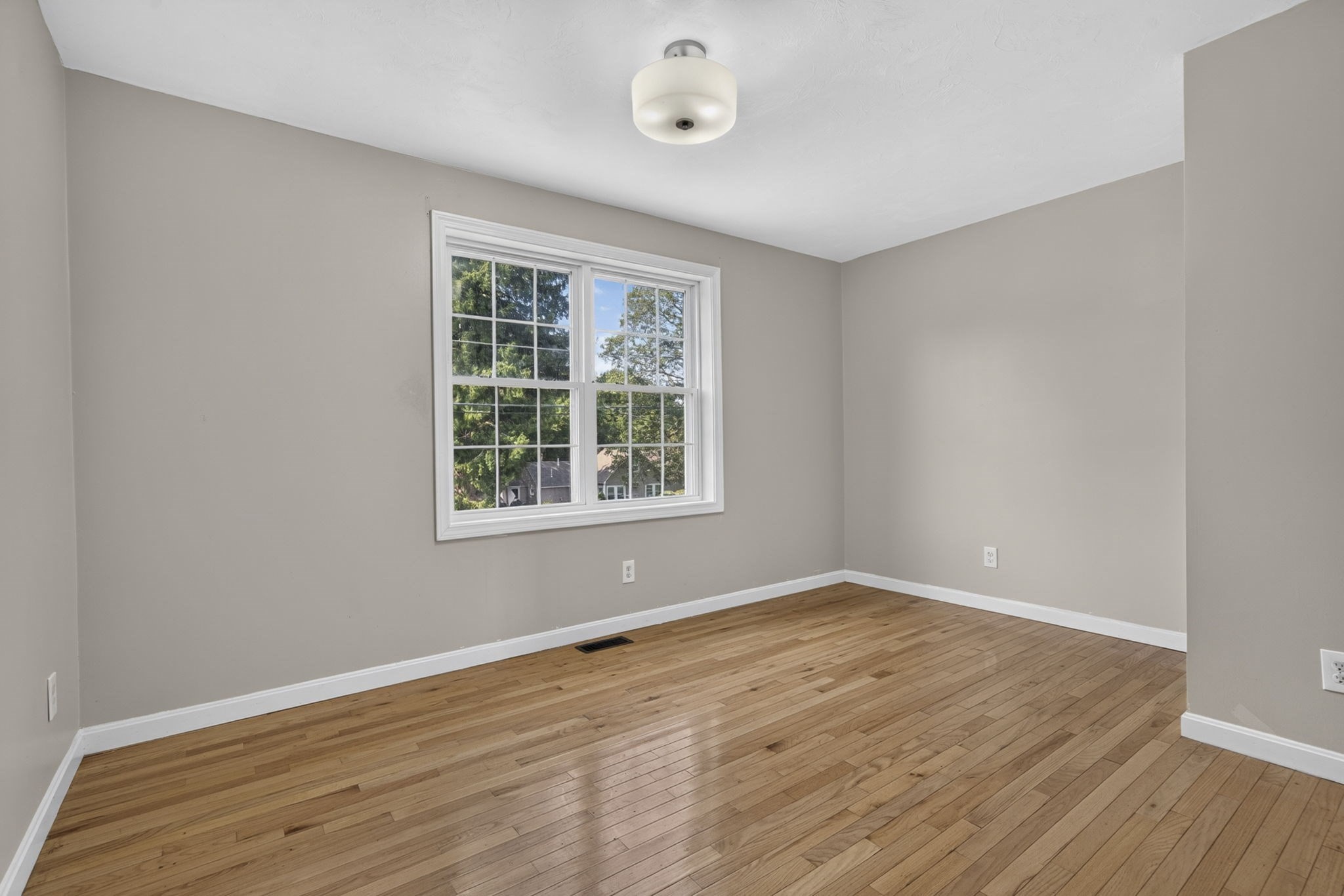 103 Commonwealth Ave