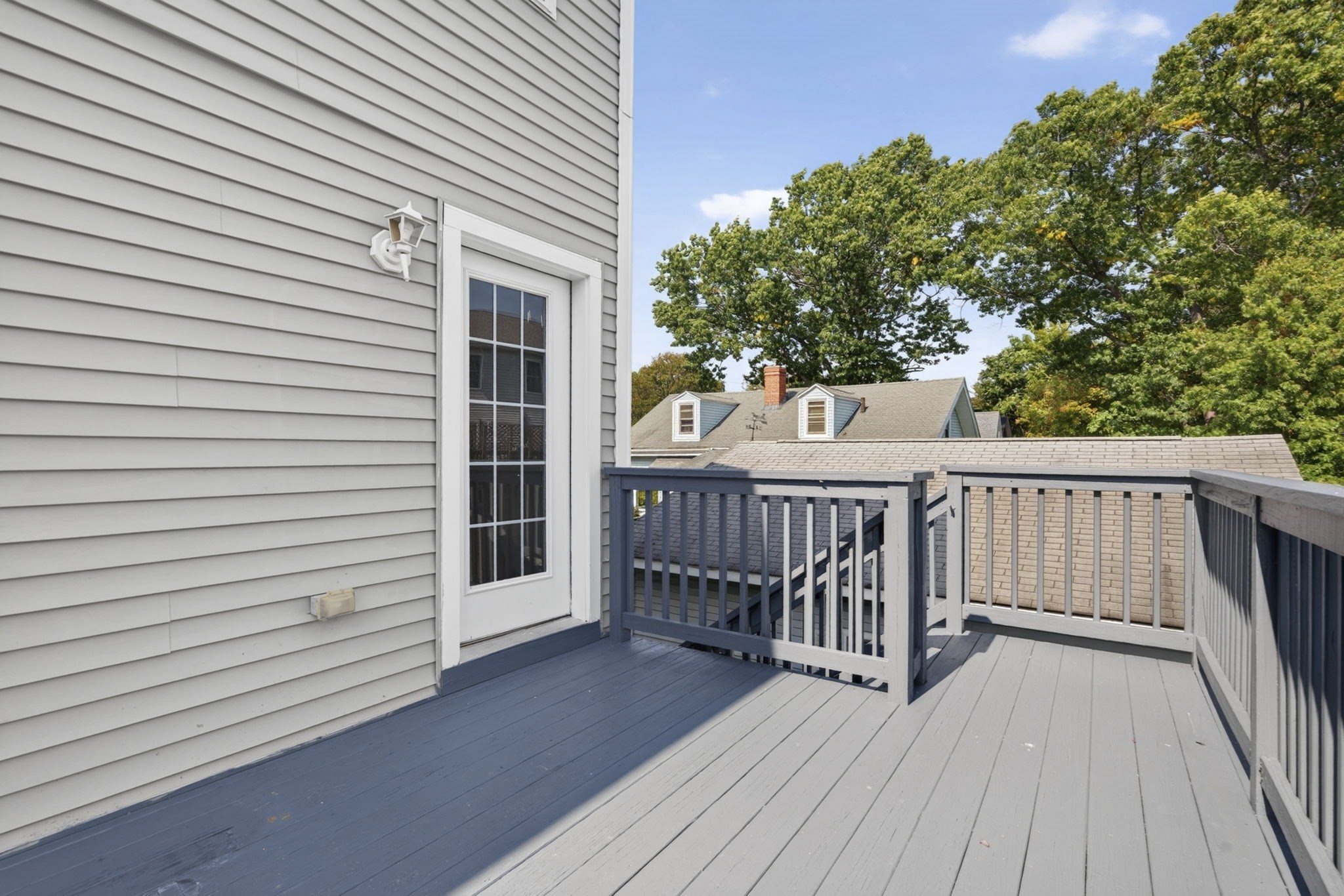 103 Commonwealth Ave