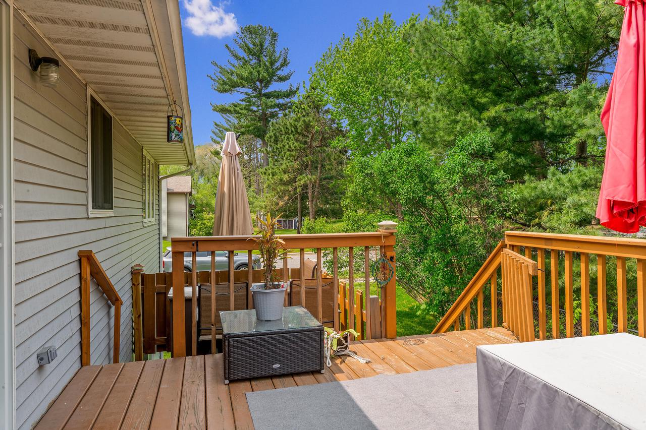 2011 Sandalwood DRIVE