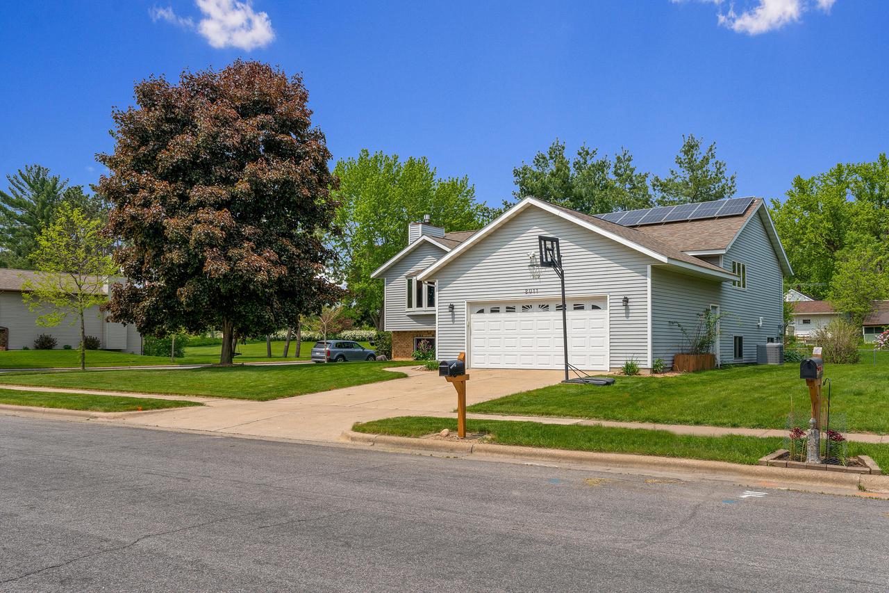 2011 Sandalwood DRIVE
