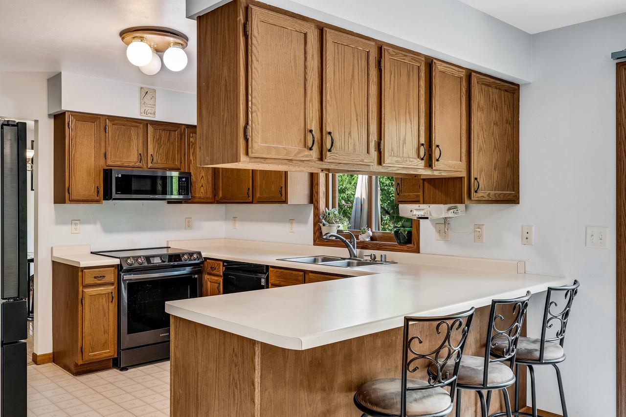 2011 Sandalwood DRIVE