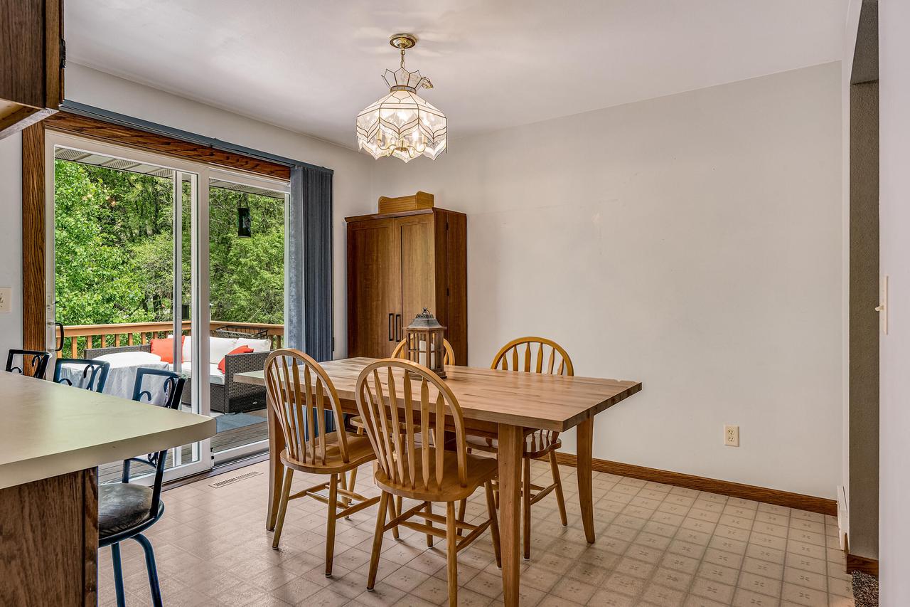 2011 Sandalwood DRIVE