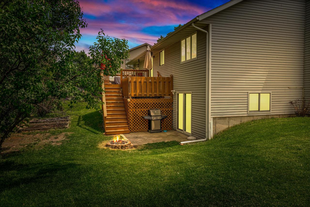 2011 Sandalwood DRIVE
