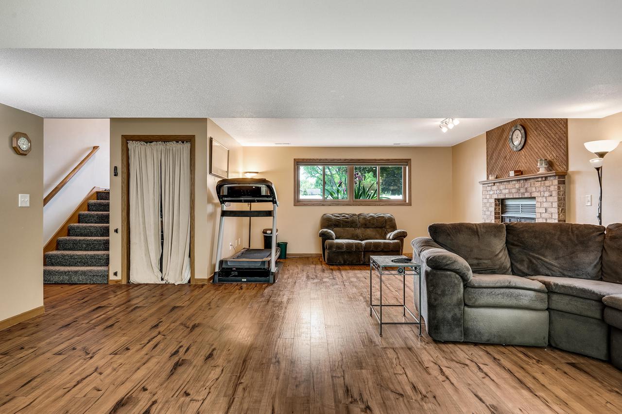 2011 Sandalwood DRIVE