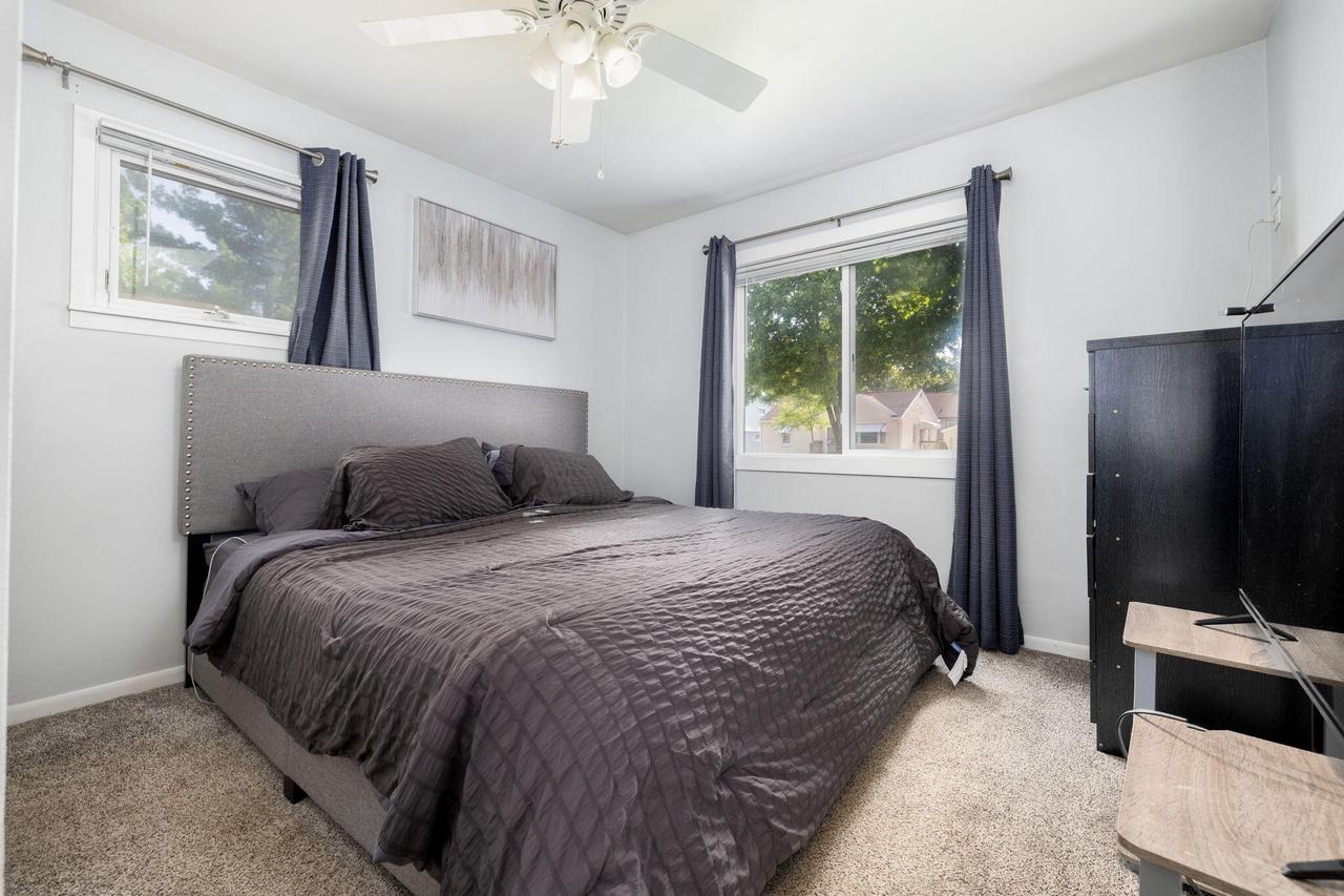 324 9th AVENUE SOUTH South
