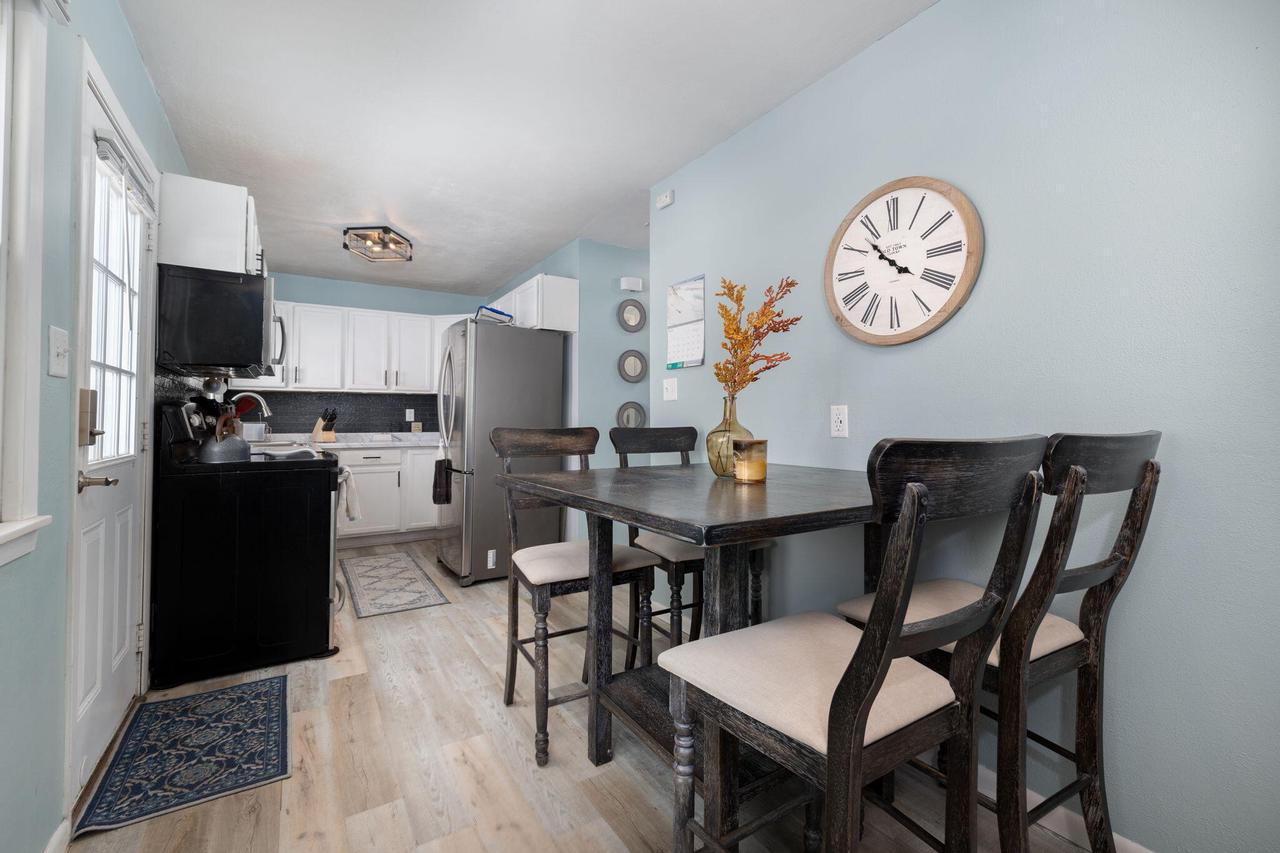 324 9th AVENUE SOUTH South