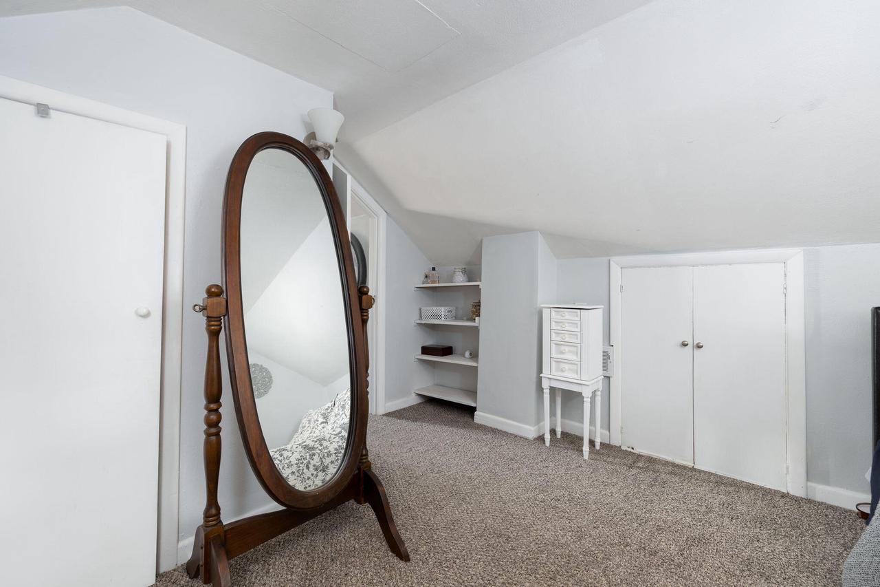324 9th AVENUE SOUTH South