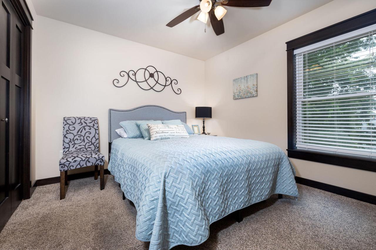 424 Coronado CIRCLE