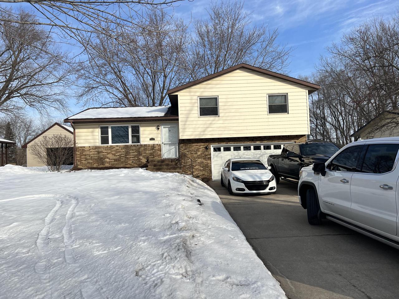 1371 County Road Ss