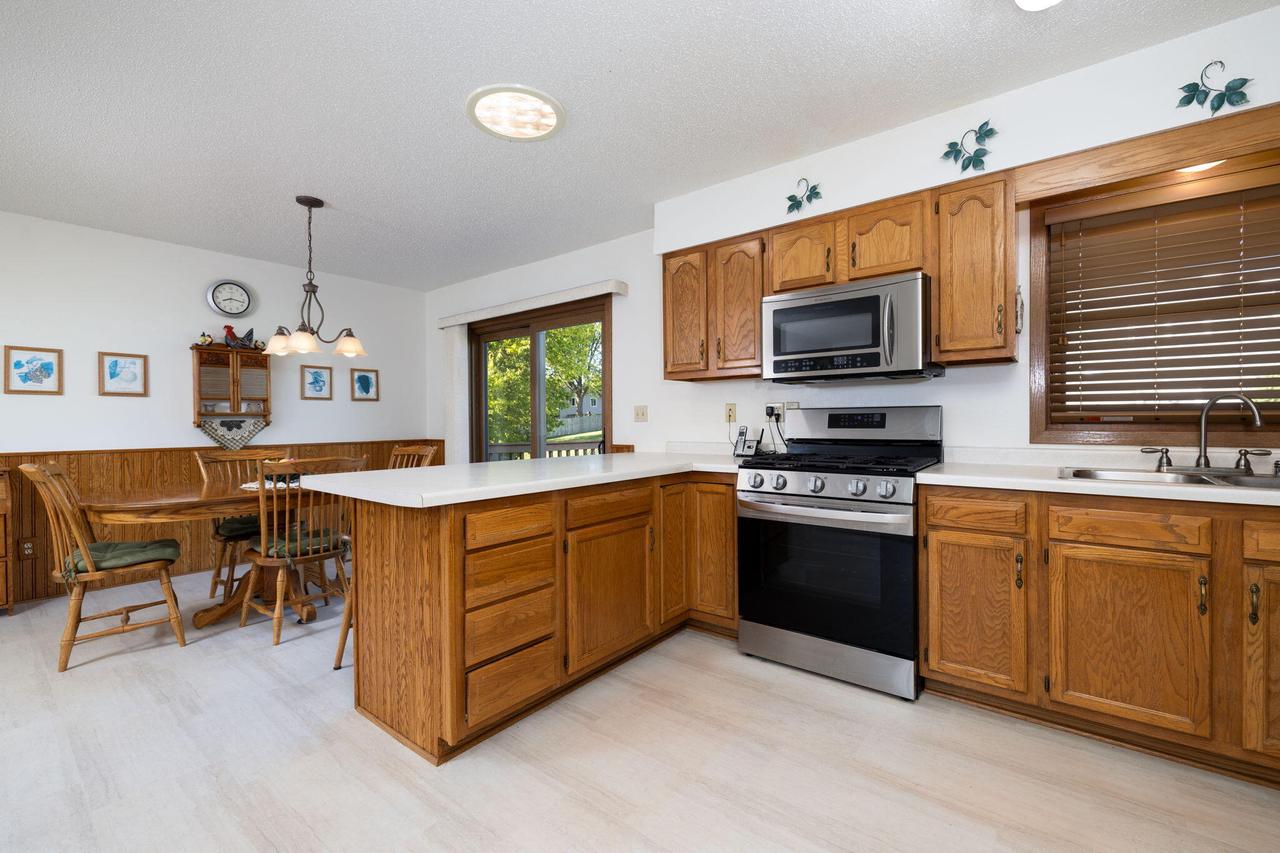 1913 Caroline STREET