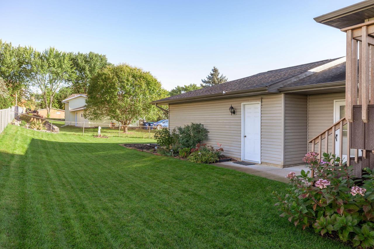 1913 Caroline STREET