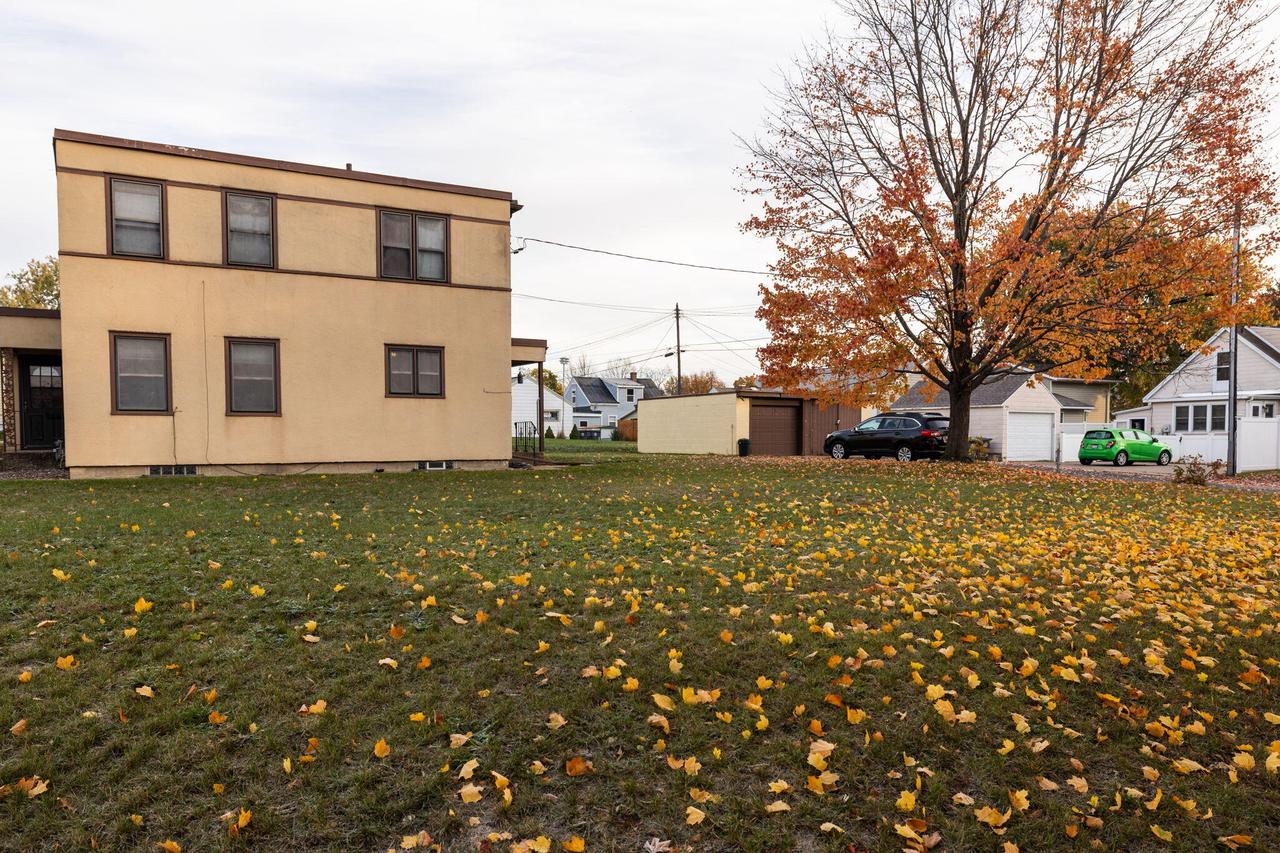 2119 14th St S 2121