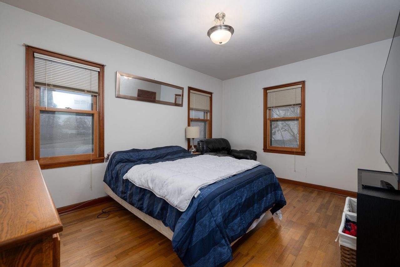 2119 14th St S 2121