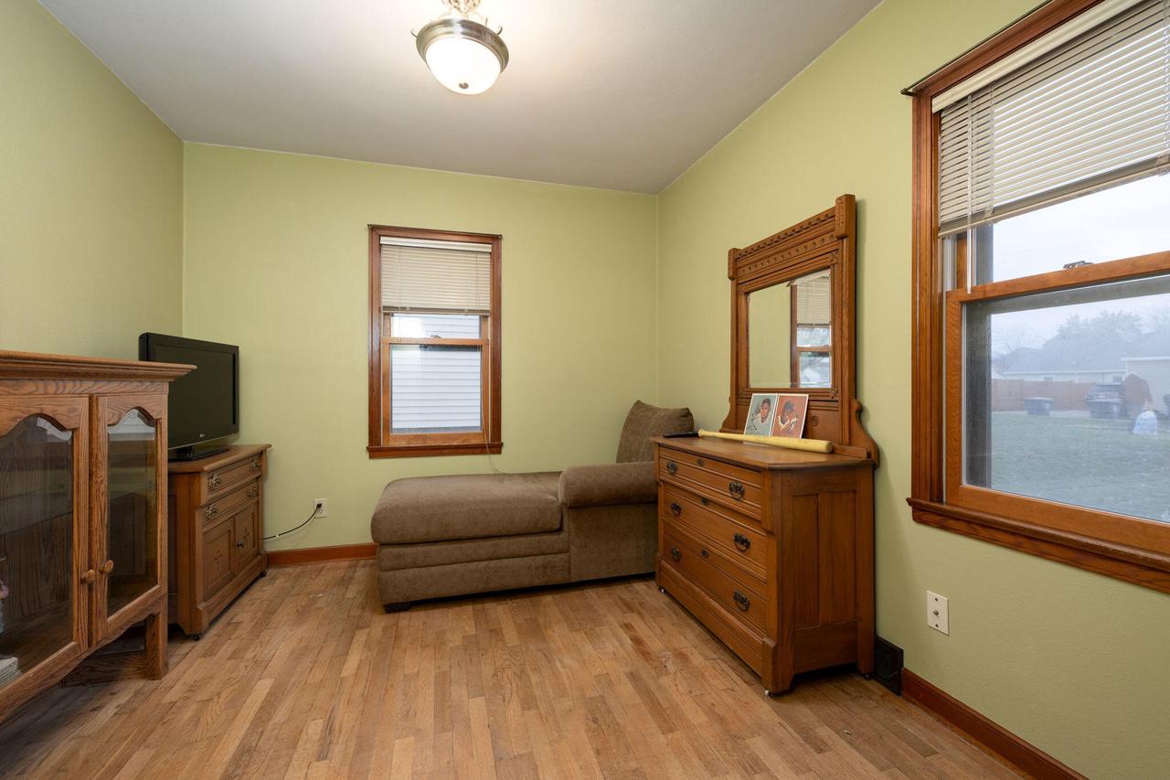 2119 14th St S 2121