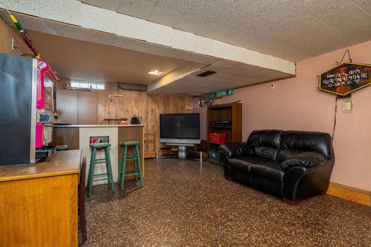 2119 14th St S 2121