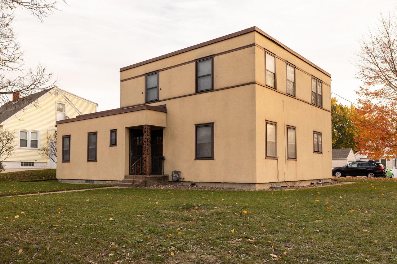 2119 14th St S 2121