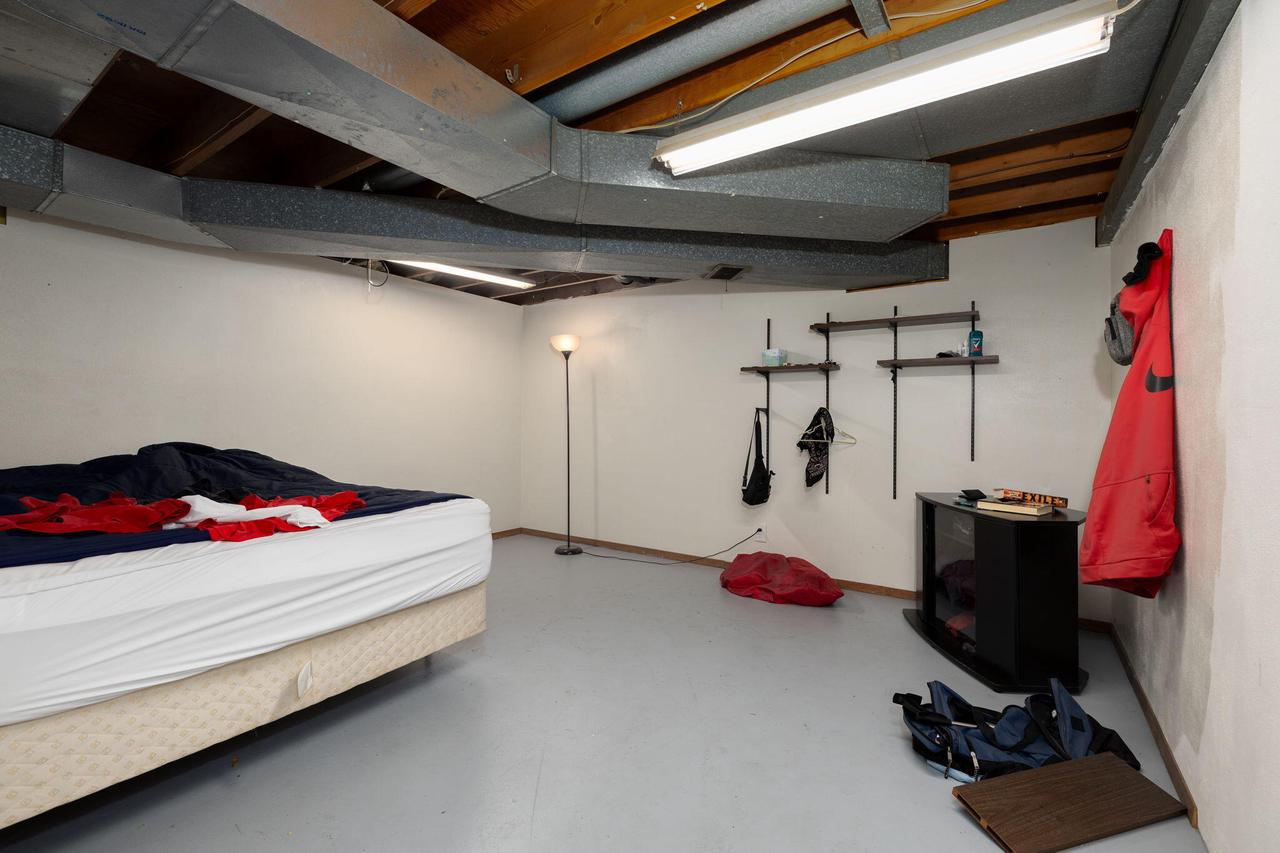 1024 Avon STREET 1026