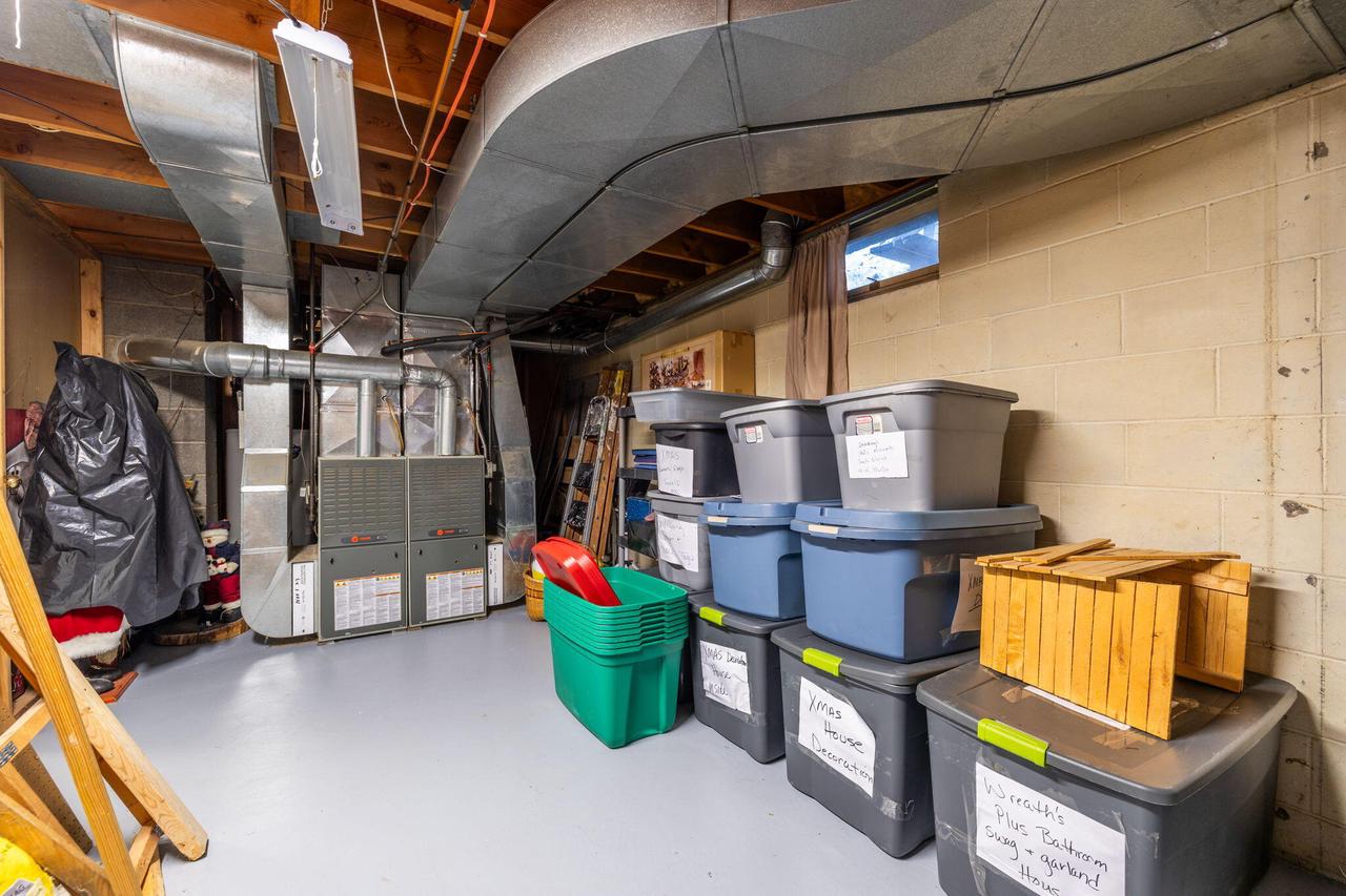 1024 Avon STREET 1026