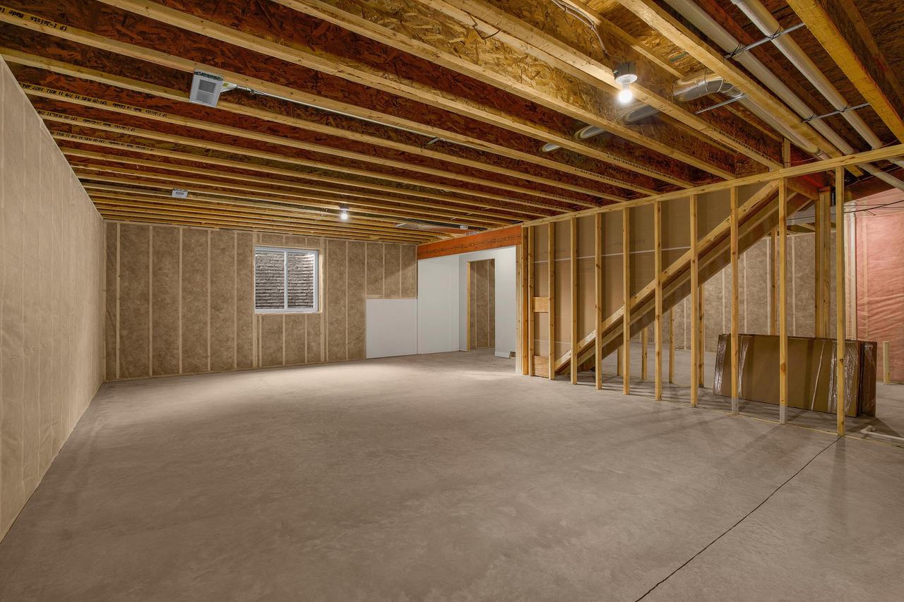3341 Horton STREET
