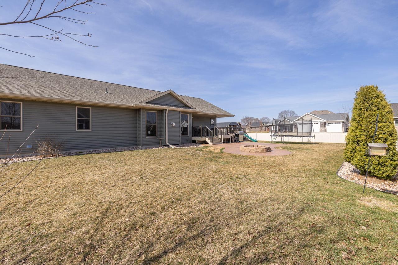 851 Deerfield STREET