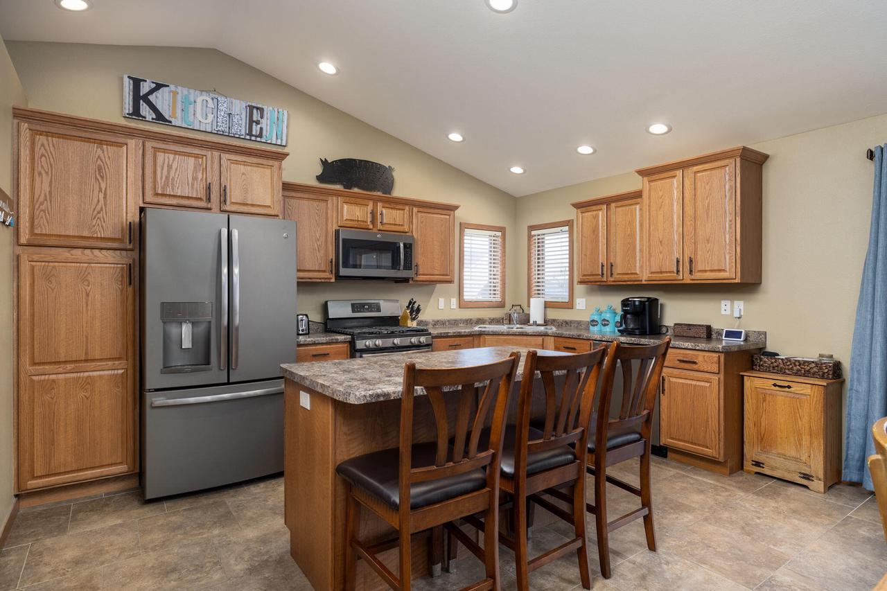 851 Deerfield STREET