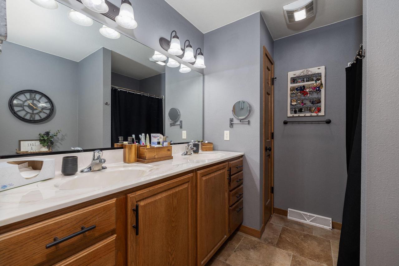 851 Deerfield STREET