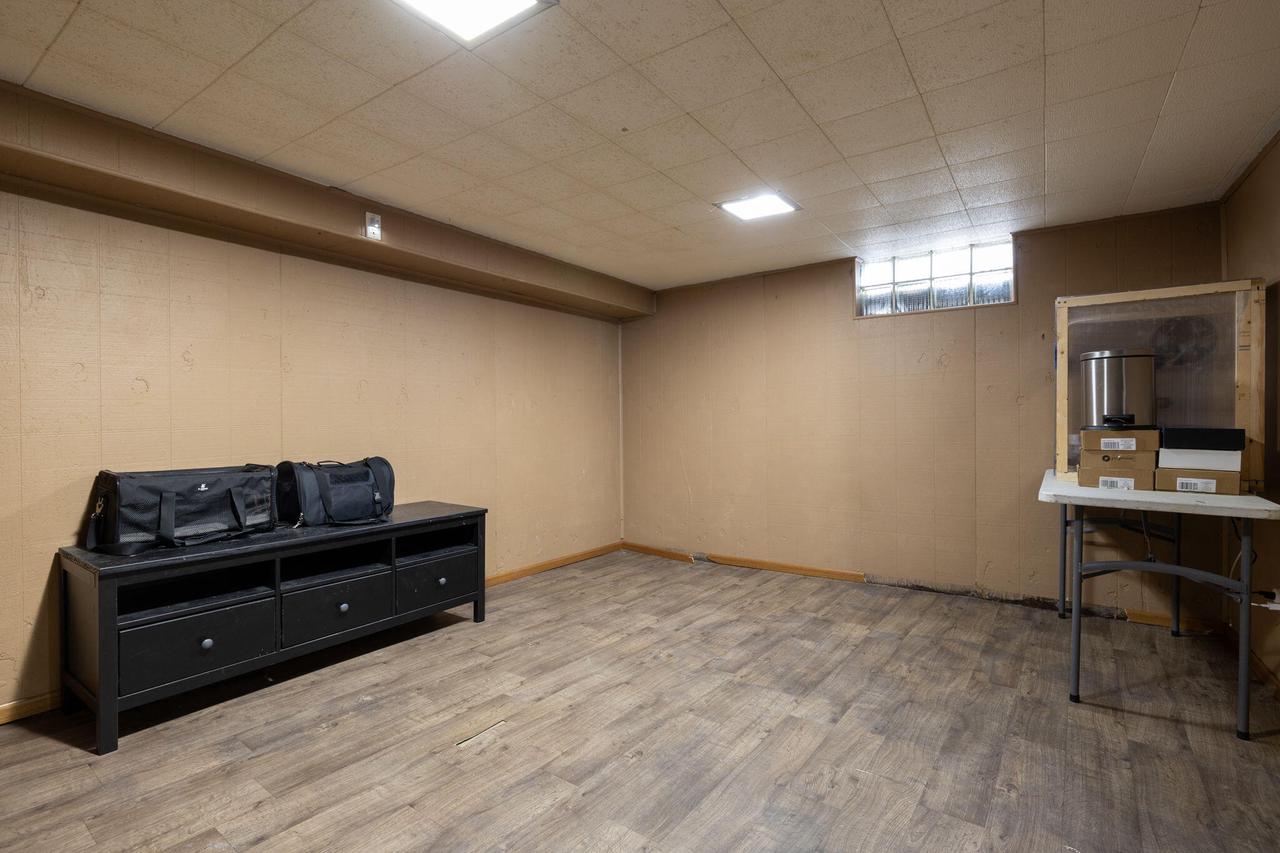 41907 Spillway DRIVE