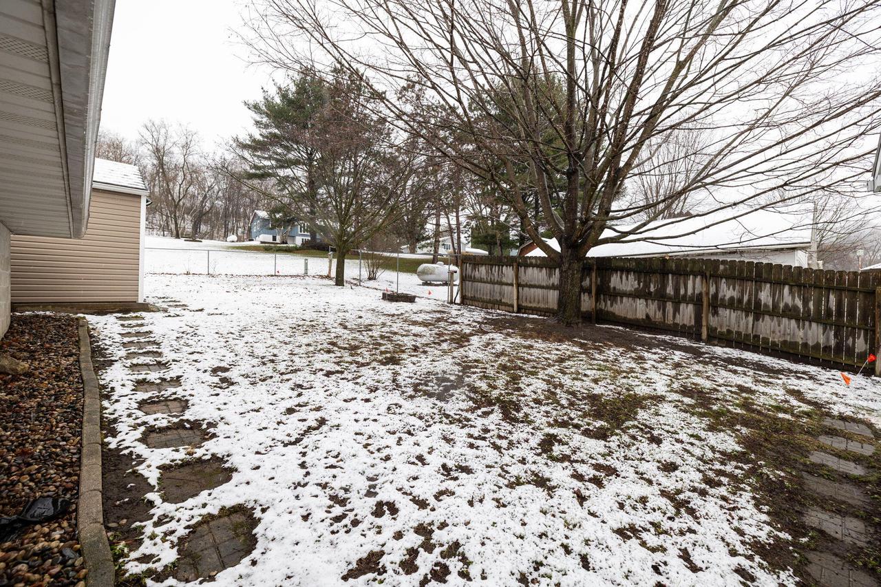 41907 Spillway DRIVE