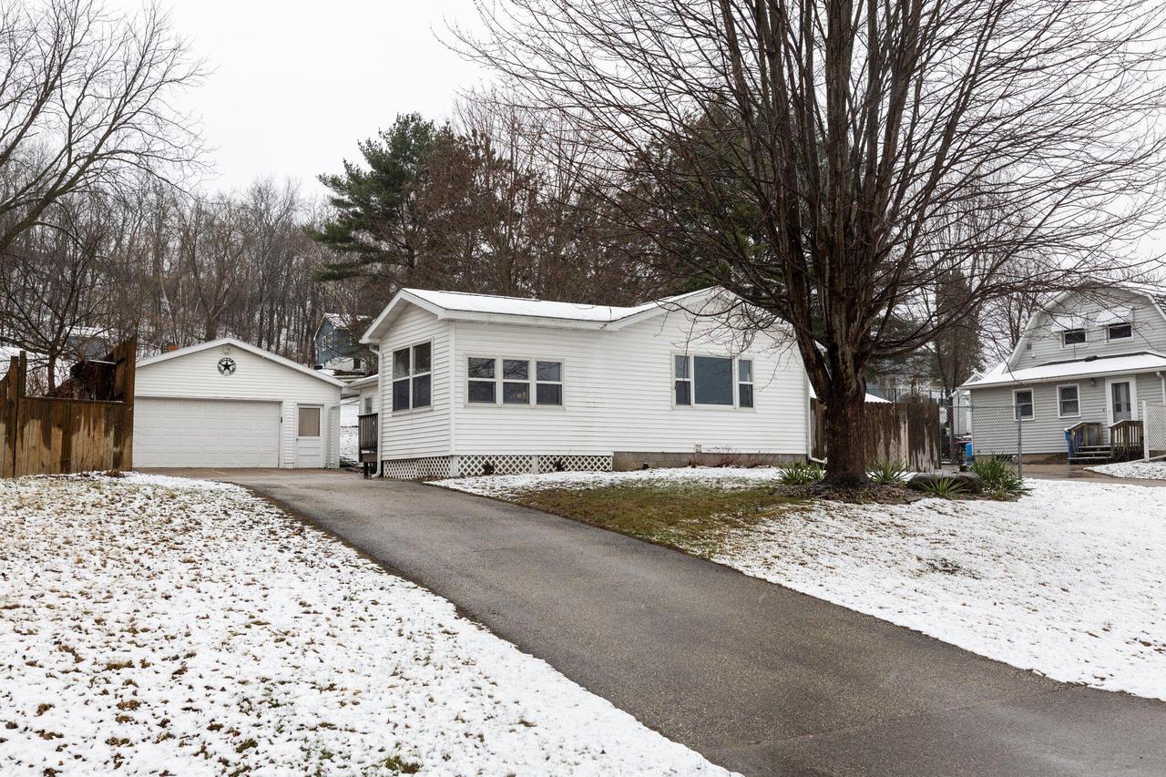 41907 Spillway DRIVE