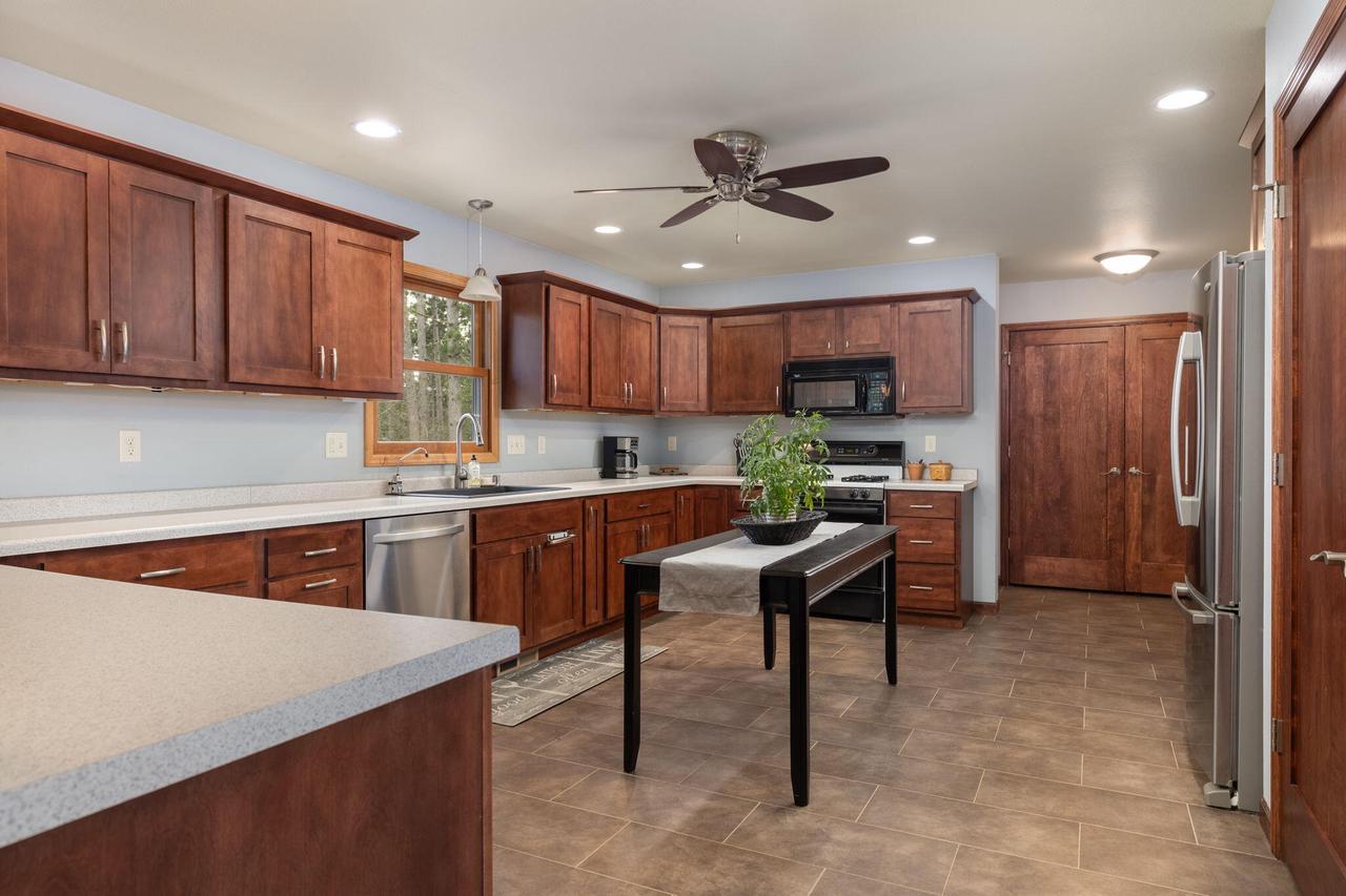 N13785 Canar ROAD