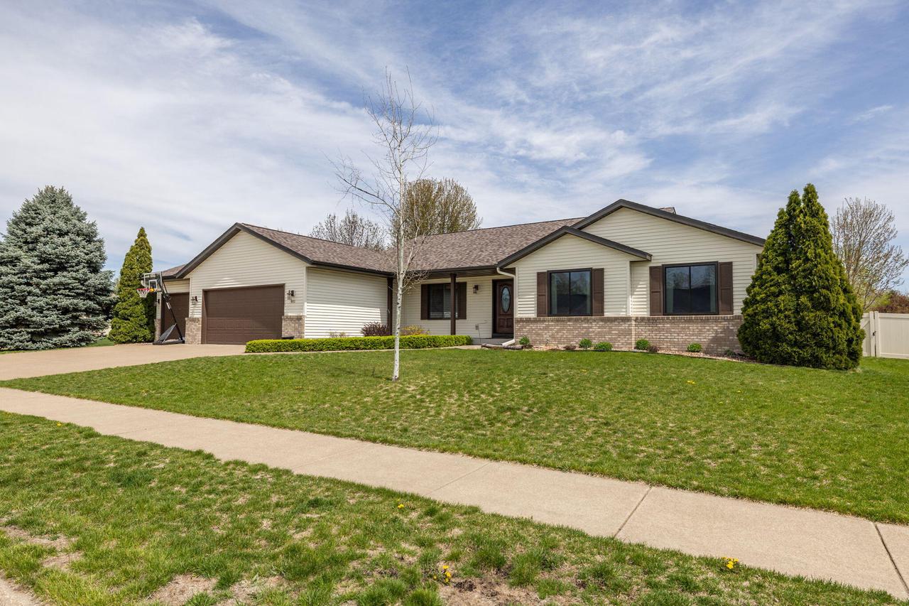 901 Remington DRIVE
