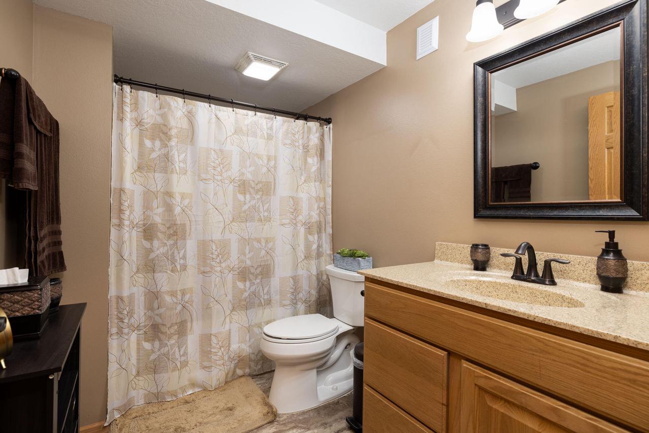 W7976 Vermeer STREET