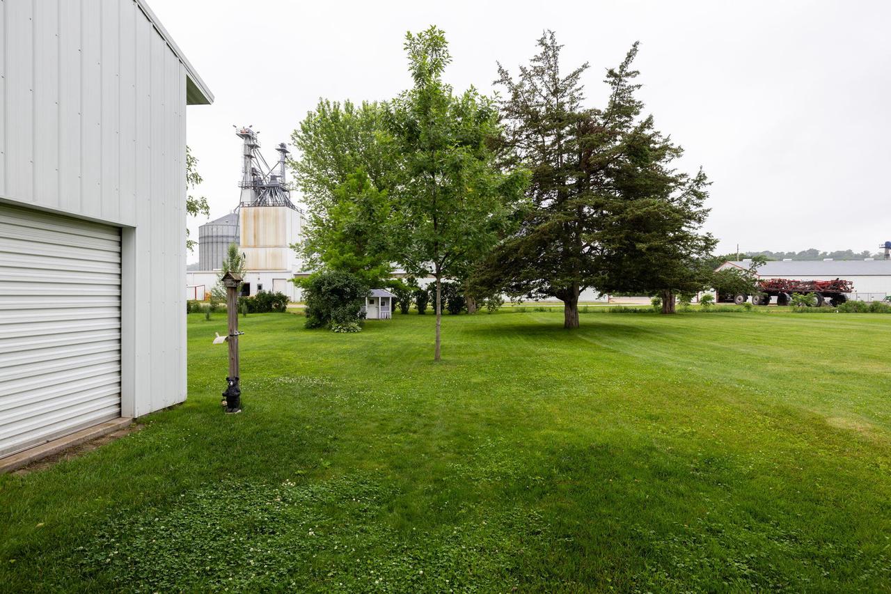 421 Hamilton STREET EAST East