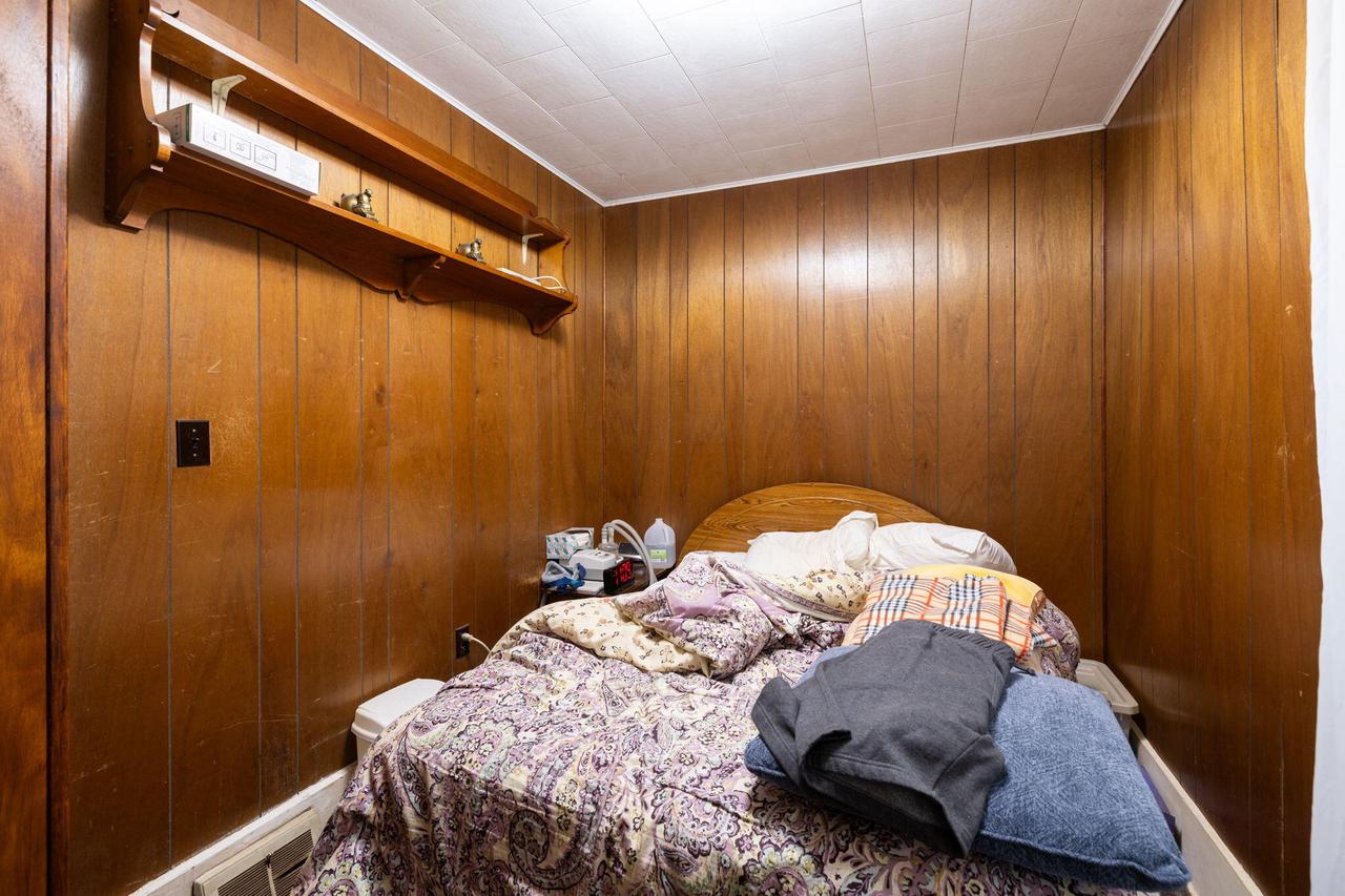 421 Hamilton STREET EAST East